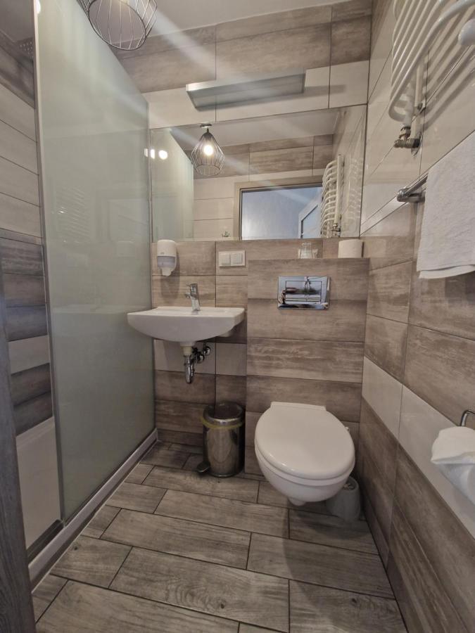 Hotel Milosz Restauracja, Basen Dla Dzieci, Sala Zabaw, Silownia คาร์ตูซือ ภายนอก รูปภาพ