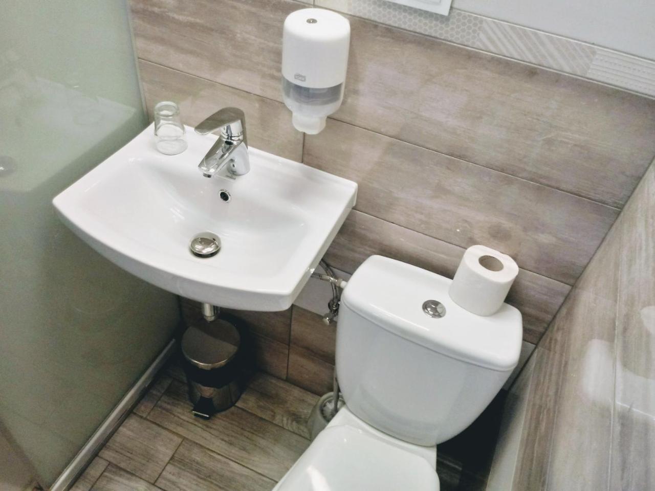 Hotel Milosz Restauracja, Basen Dla Dzieci, Sala Zabaw, Silownia คาร์ตูซือ ภายนอก รูปภาพ