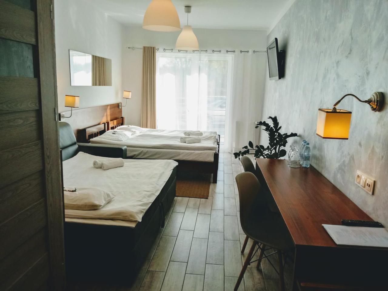 Hotel Milosz Restauracja, Basen Dla Dzieci, Sala Zabaw, Silownia คาร์ตูซือ ภายนอก รูปภาพ