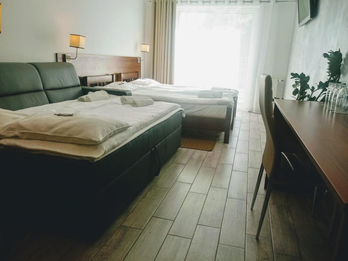 Hotel Milosz Restauracja, Basen Dla Dzieci, Sala Zabaw, Silownia คาร์ตูซือ ภายนอก รูปภาพ