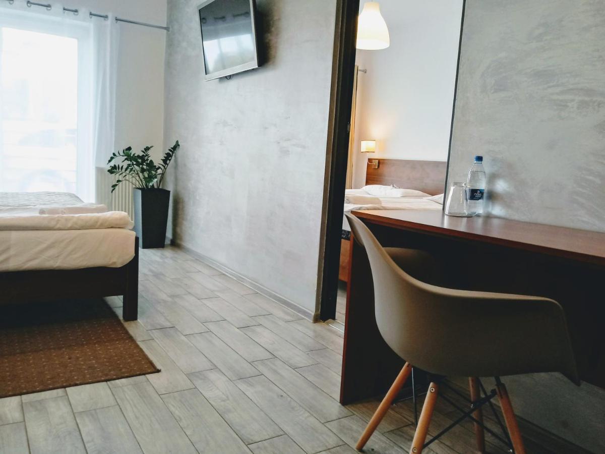 Hotel Milosz Restauracja, Basen Dla Dzieci, Sala Zabaw, Silownia คาร์ตูซือ ภายนอก รูปภาพ